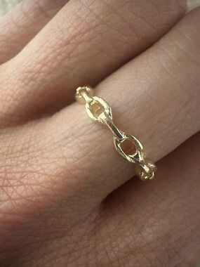 Chain gold ring